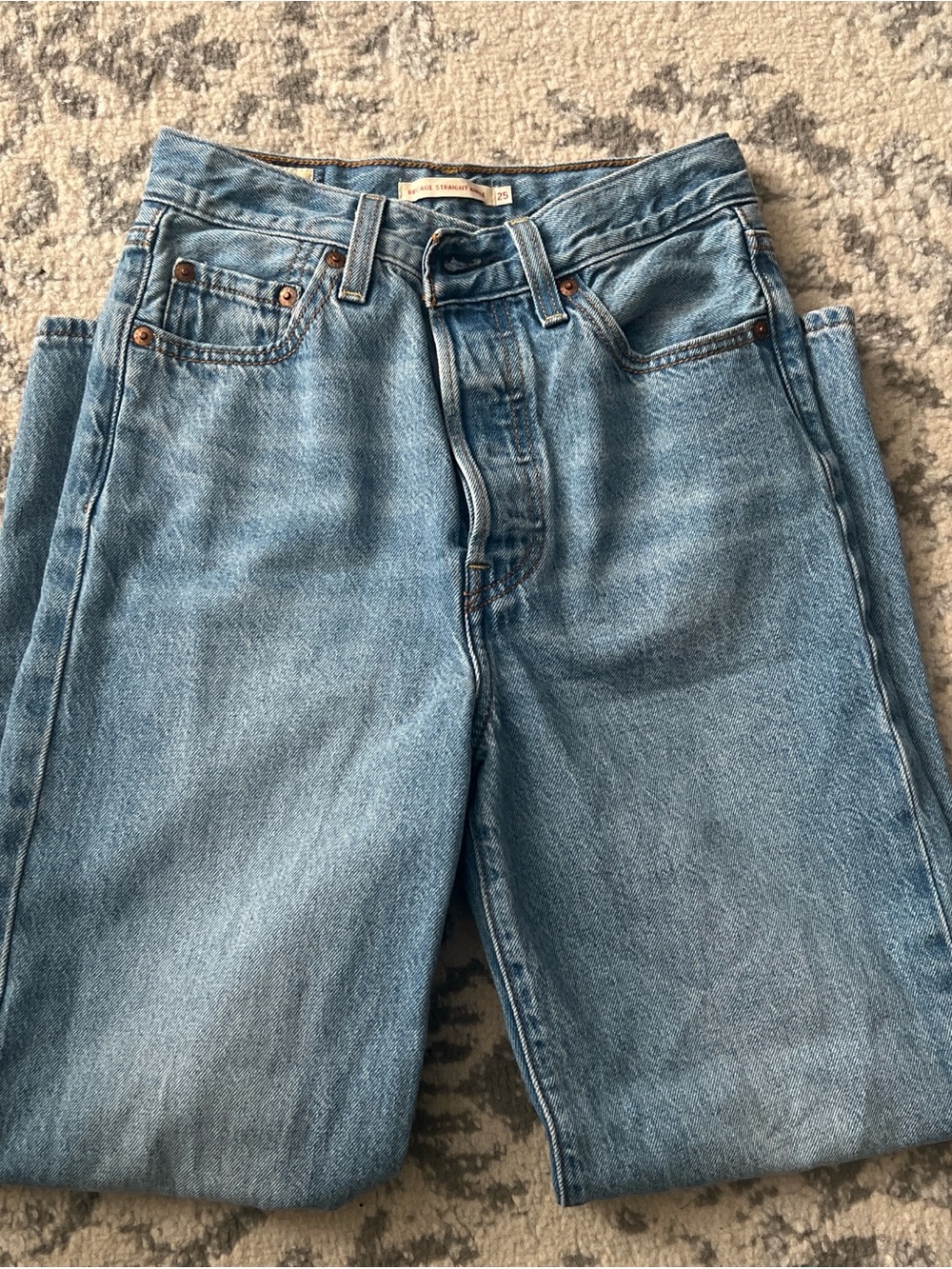 Levi's High-Rise Ribcage Straight Women's Jeans
